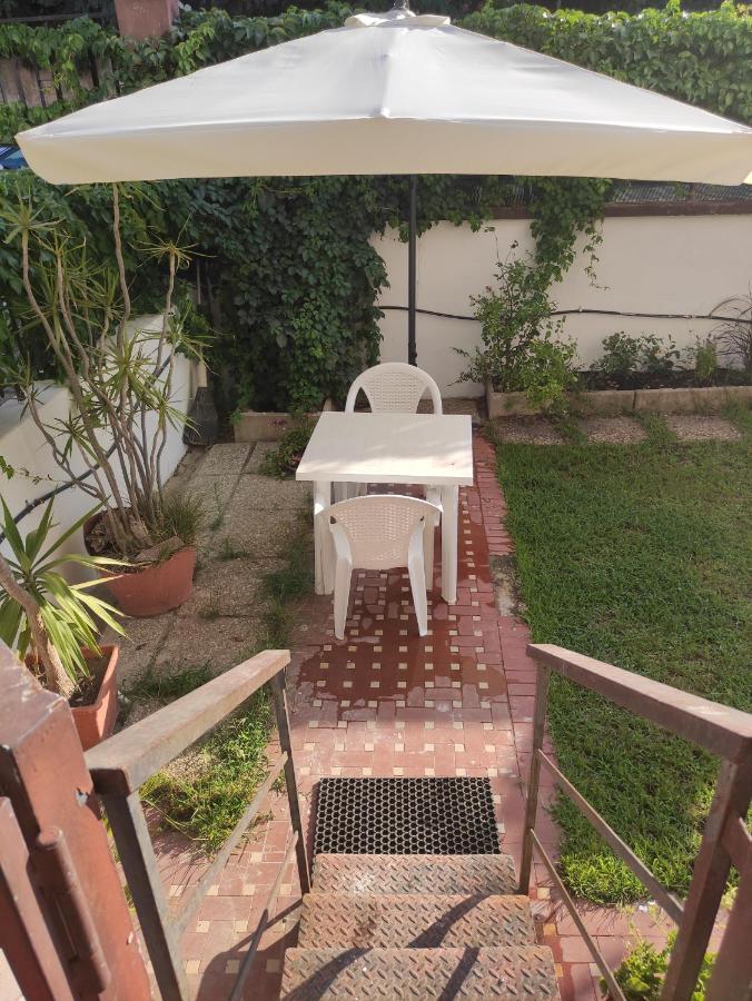 Il Giardino Di Anna - Charming Rooms In Cagliari Exterior photo